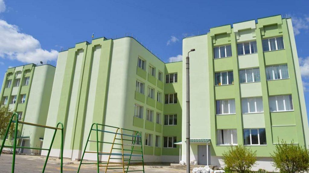 У Рівному кілька шкіл та дисадків уже з теплом, процес підключення триває