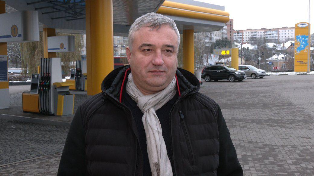 На АЗС