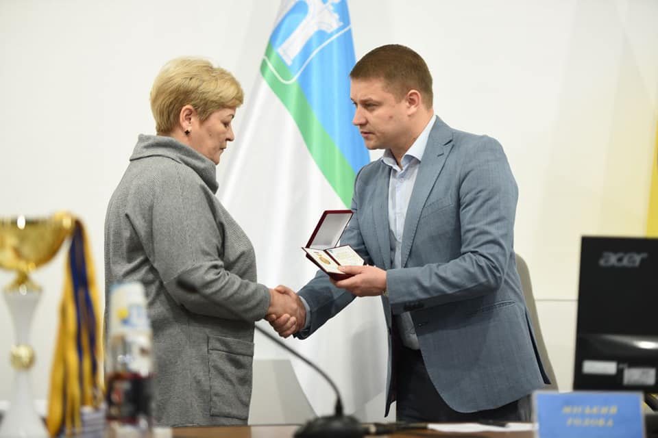 Рідні полеглих Героїв отримали відзнаки &#8220;Почесного громадянина Рівного&#8221;