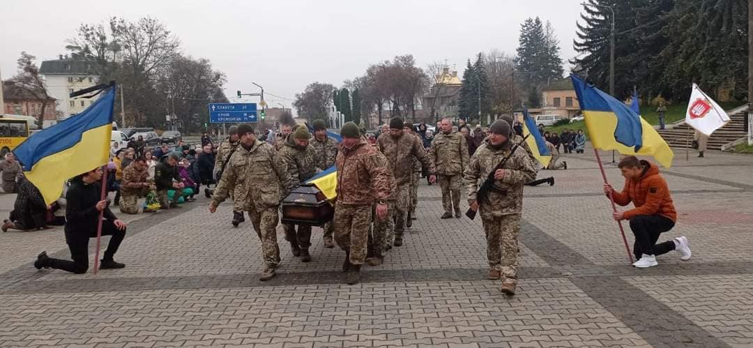 Попрощались із шістьома Героям