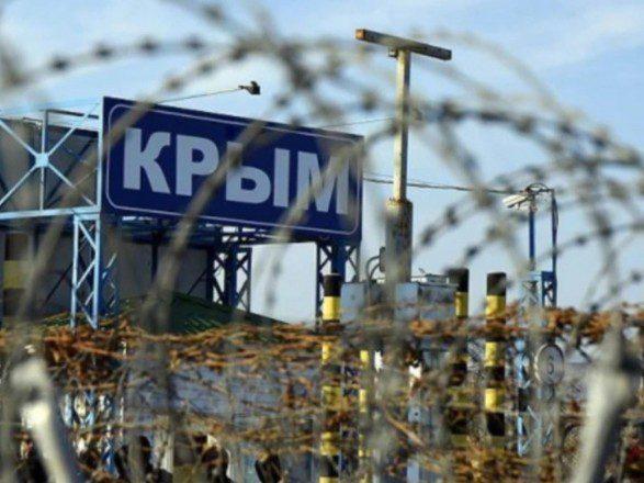 росіяни будують оборонні смуги на підступах до Криму