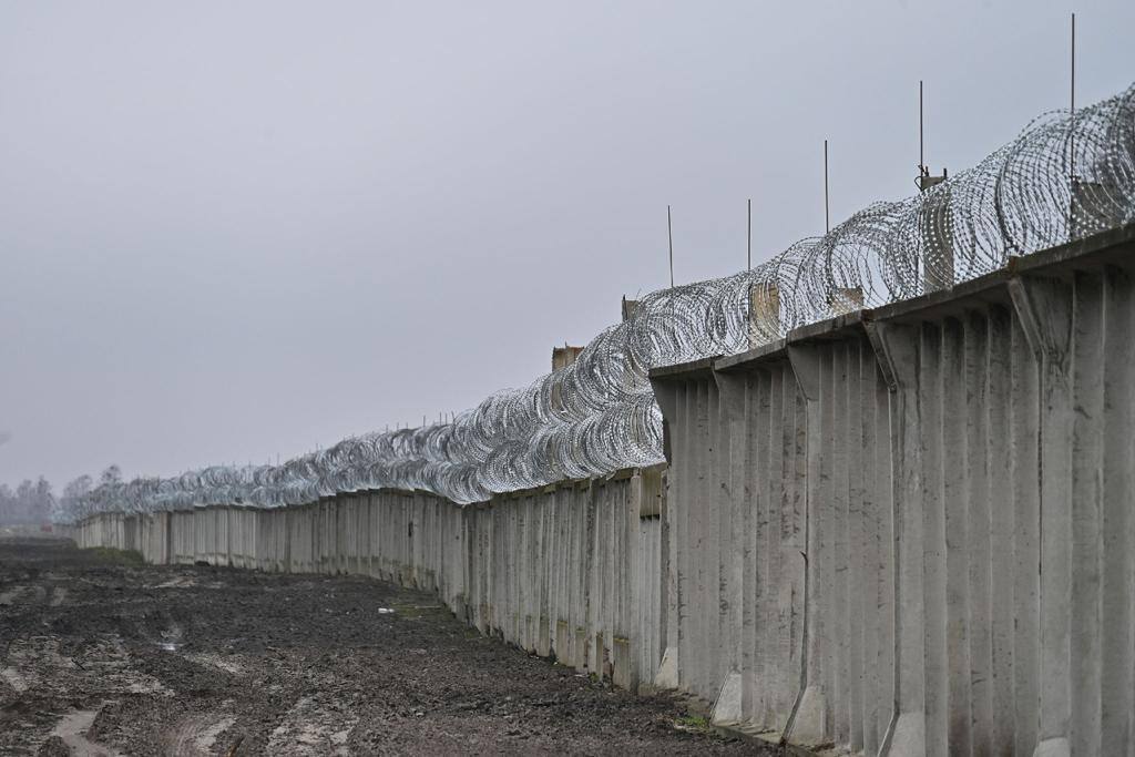 На Рівненщині, Волині та Житомирщині зводять стіну на кордоні з білоруссю