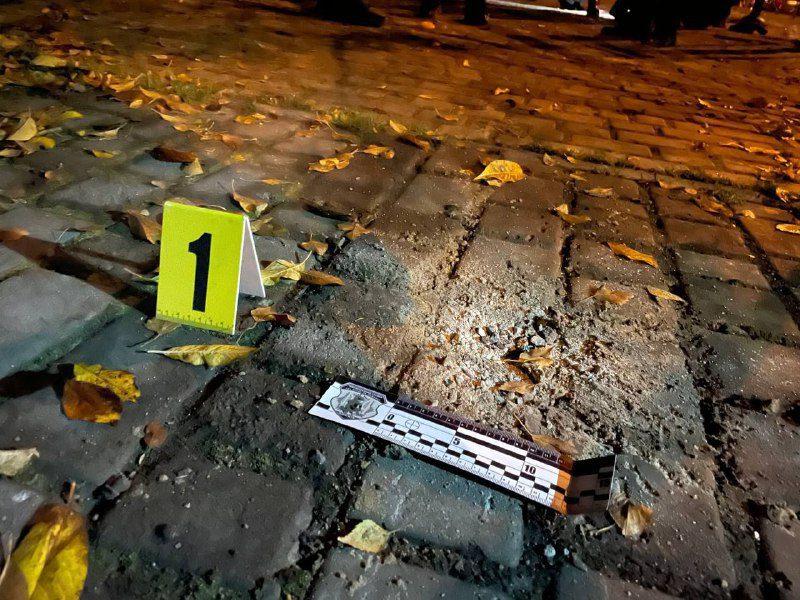 Чоловіка, який учора кинув гранату на дитячому майданчику у Рівному, затримали правоохоронці