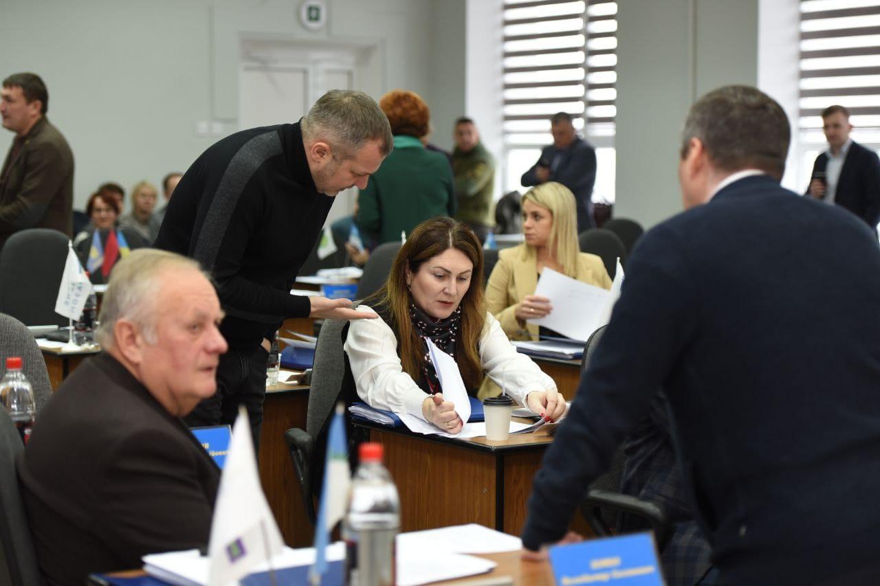 Рівнерада на сесії підтримала більше 200 питань