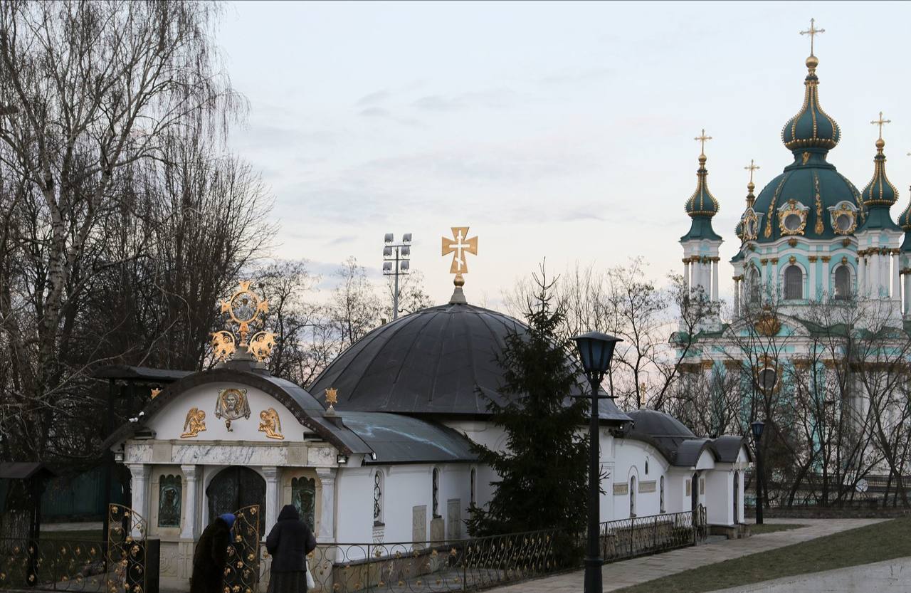 Мінкульт наполягає на демонтажу скандальної каплиці УПЦ (МП) біля Десятинної церкви