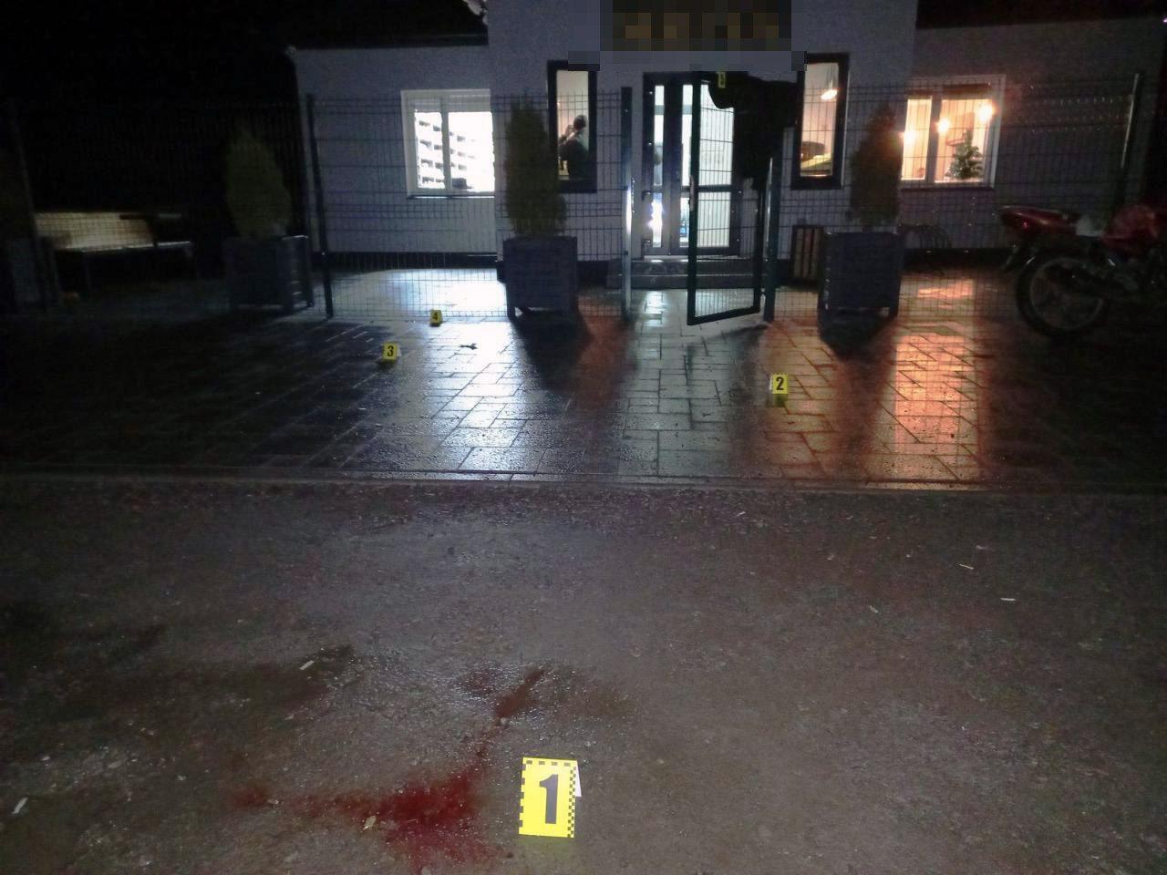 Поліцейські на Рівненщині затримали 25-річного чоловіка за ножове поранення односельця  