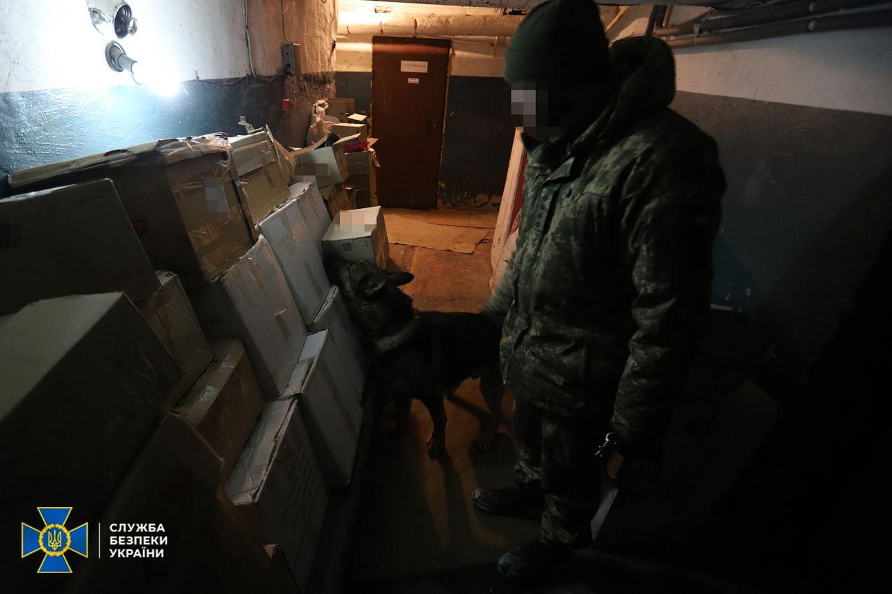 СБУ проводить обшуки в урядовому кварталі Києва та на прилеглих територіях (фото)