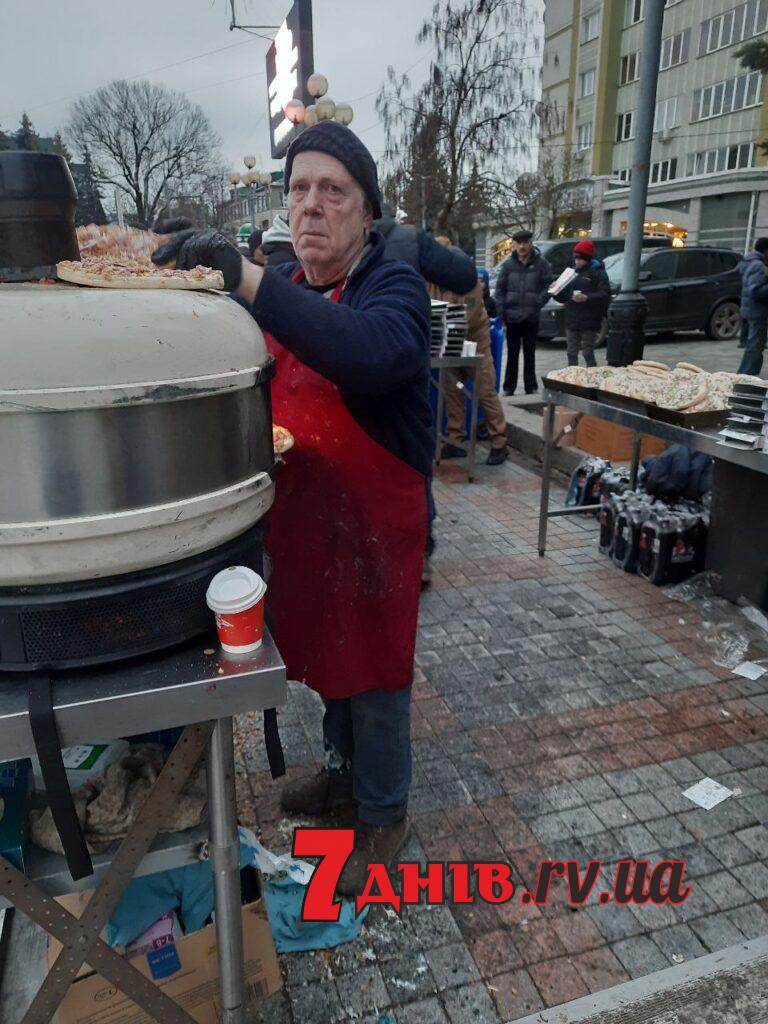 Шотландці пригощають на Майдані