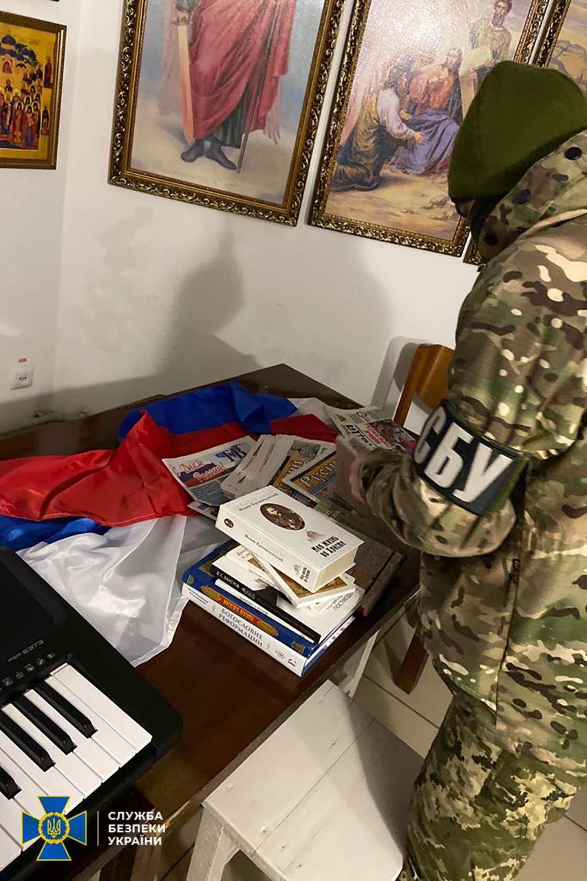 У монастирі УПЦ (МП) на Рівненщині виявили агітки Медведчука