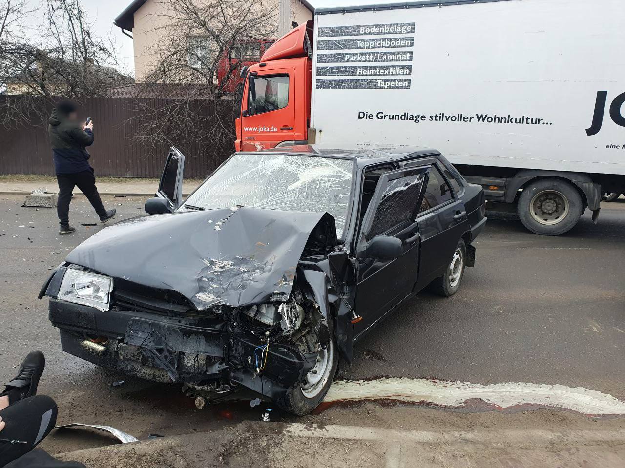 В ДТП на Рівненщині зіткнулися легковик та вантажівка