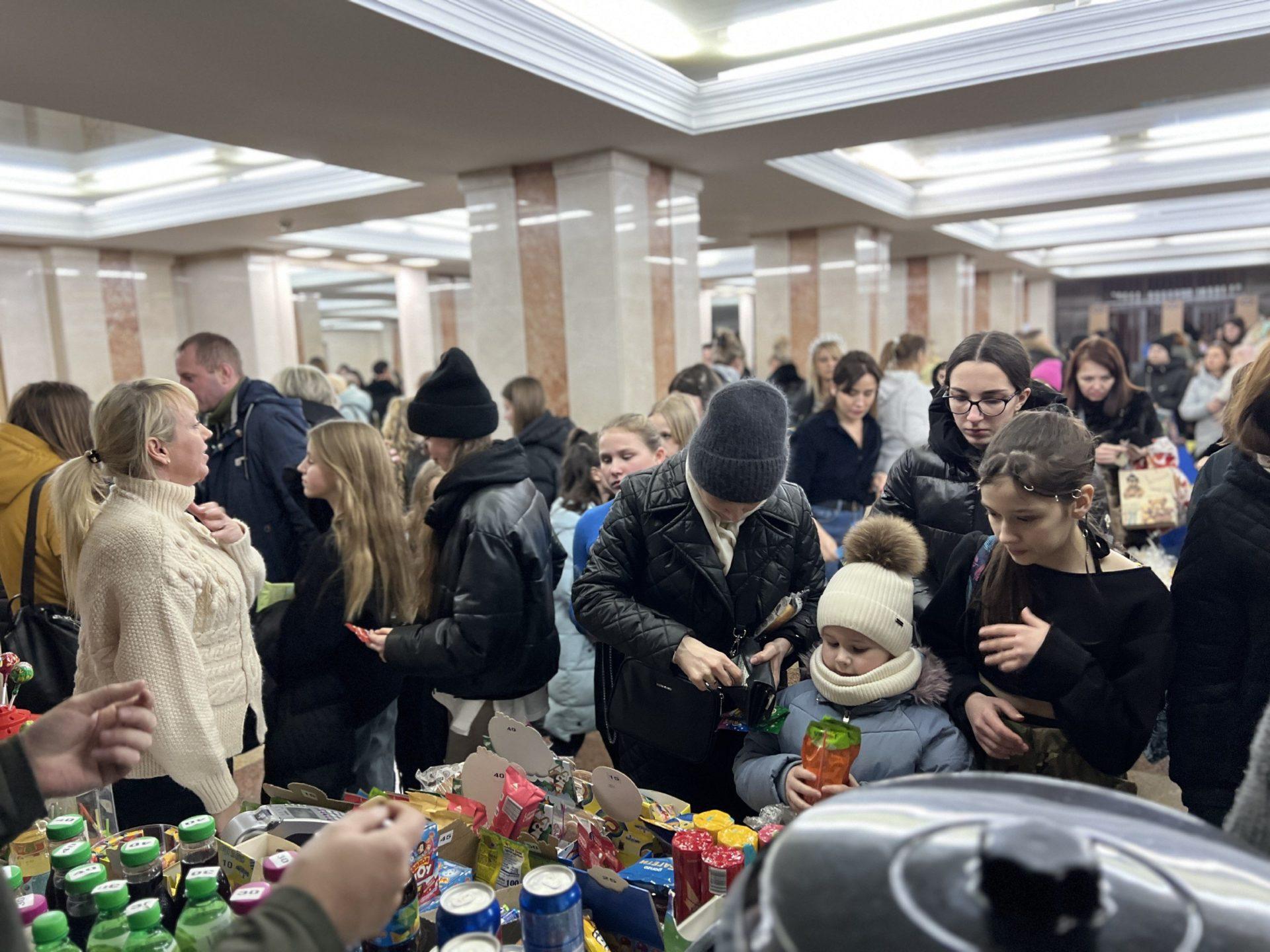 У Рівненському МБК відбулися два концерти та благодійний ярмарок на підтримку ЗСУ, ініційовані юними артистами 