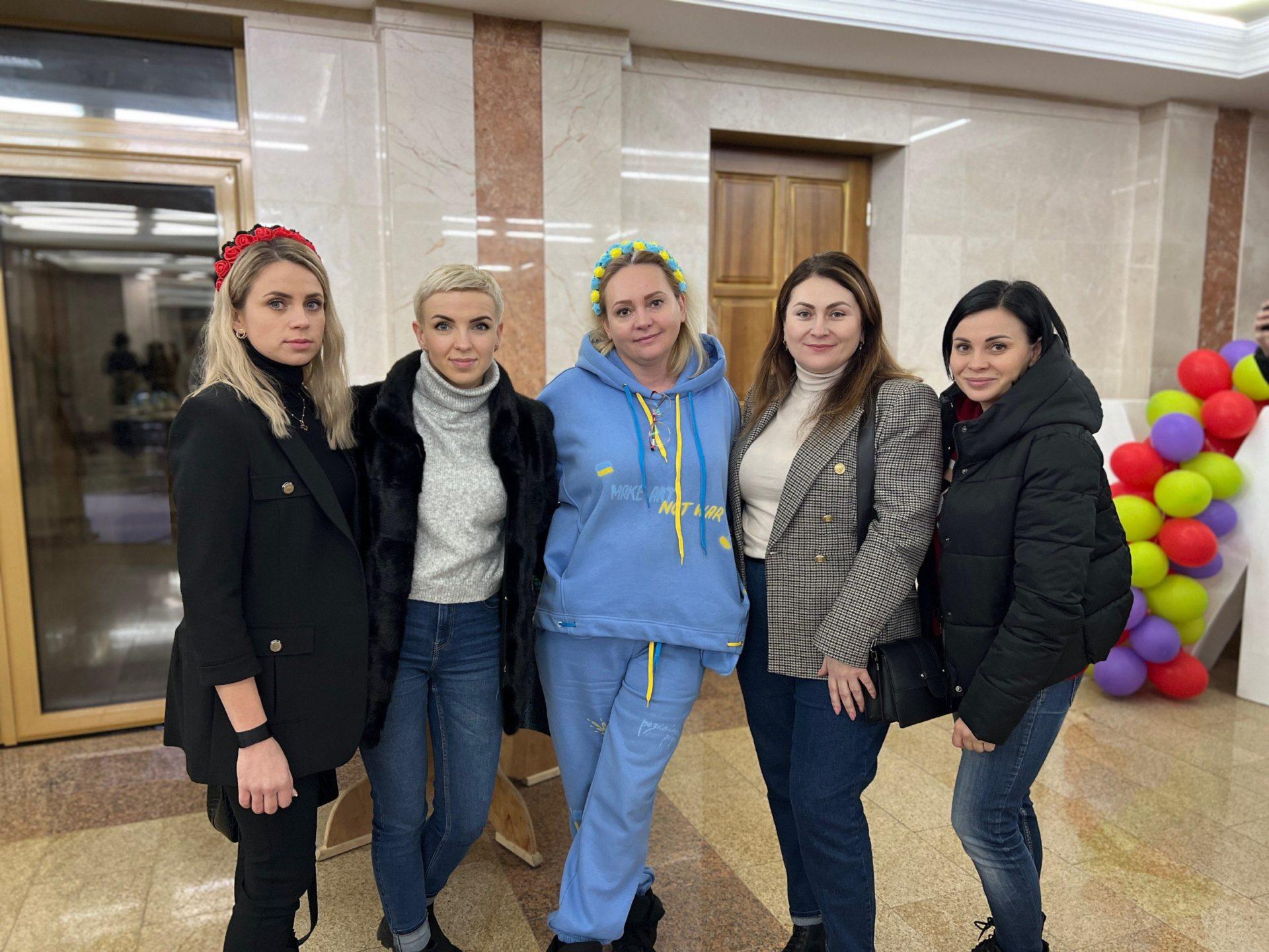 У Рівненському МБК відбулися два концерти та благодійний ярмарок на підтримку ЗСУ, ініційовані юними артистами 
