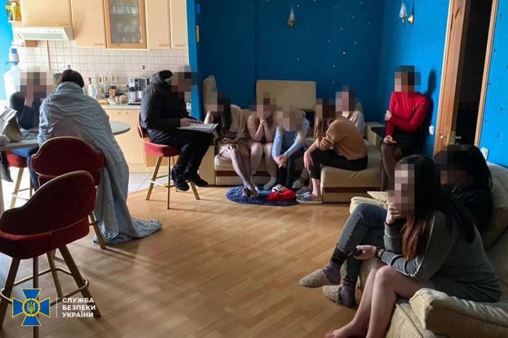 Керівництво Департаменту міграційної поліції «кришувало» проституцію1