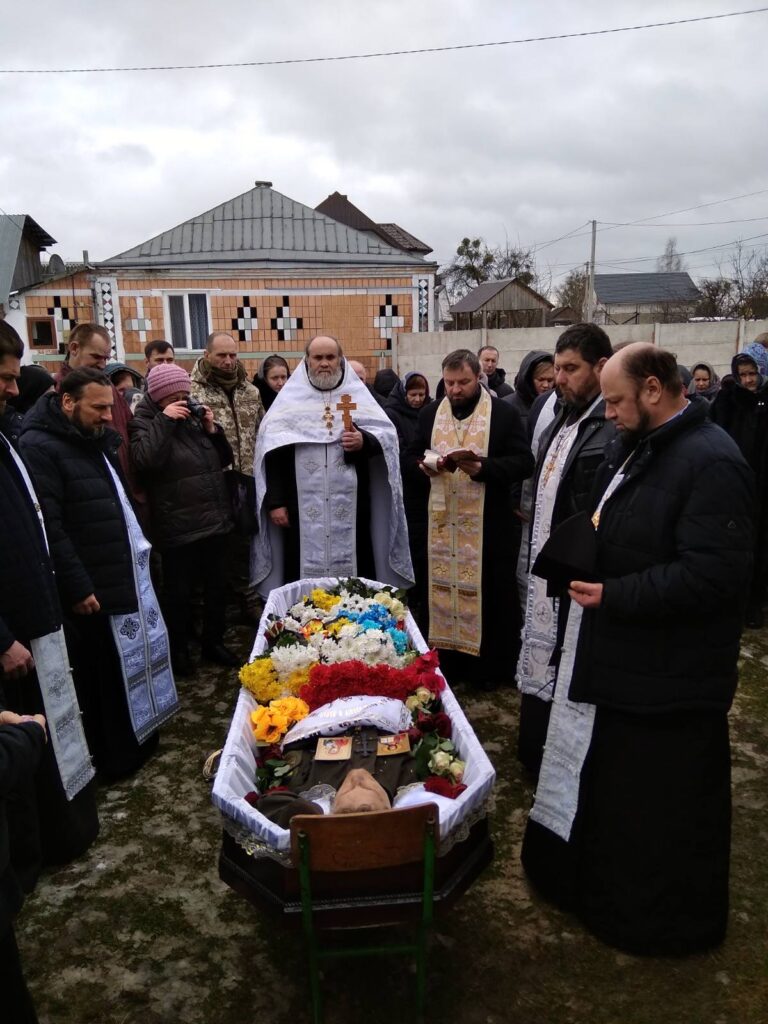 На Березнівщині попрощалися з захисником4