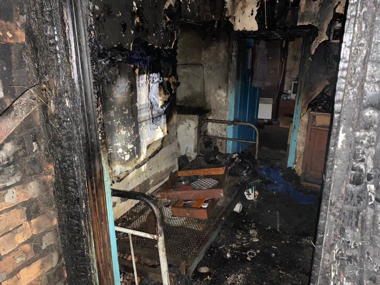 Під час ліквідації пожежі на Рівненщині вогнеборці виявили мертве тіло чоловіка