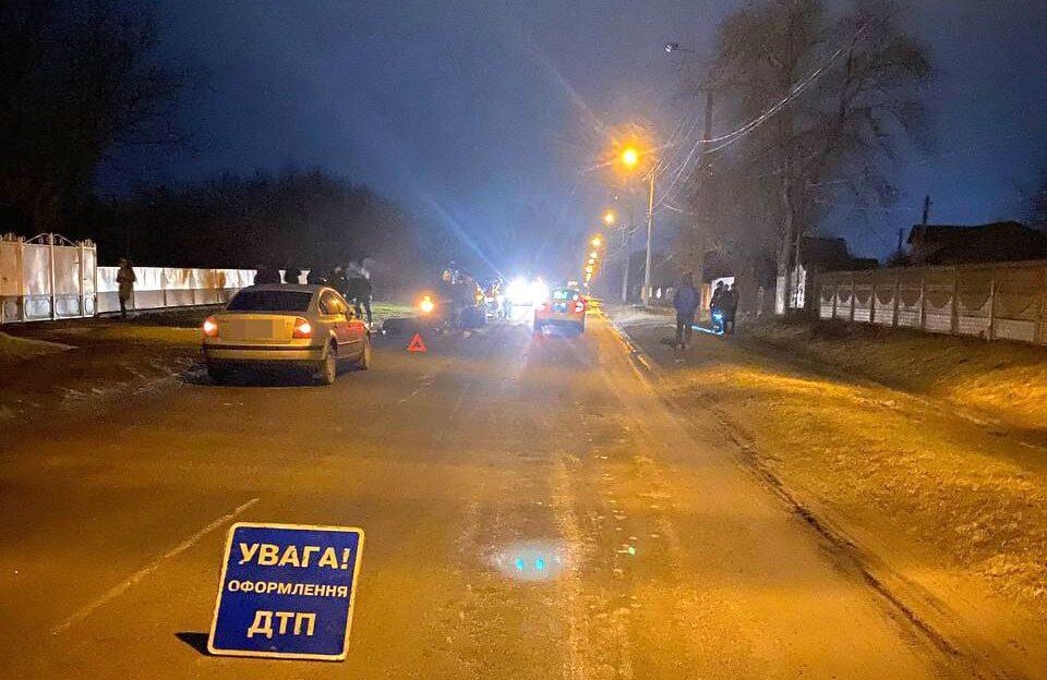 Під колесами авто загинула пенсіонерка