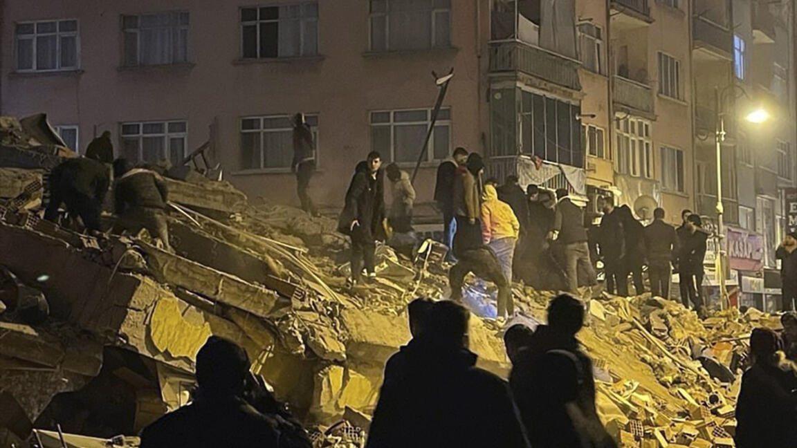 Берегова лінія у Туреччині затоплена внаслідок ще одного землетрусу