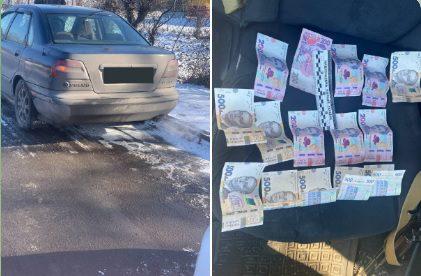 Нетверезий водій намагався дати хабаря поліцейським у Острозі