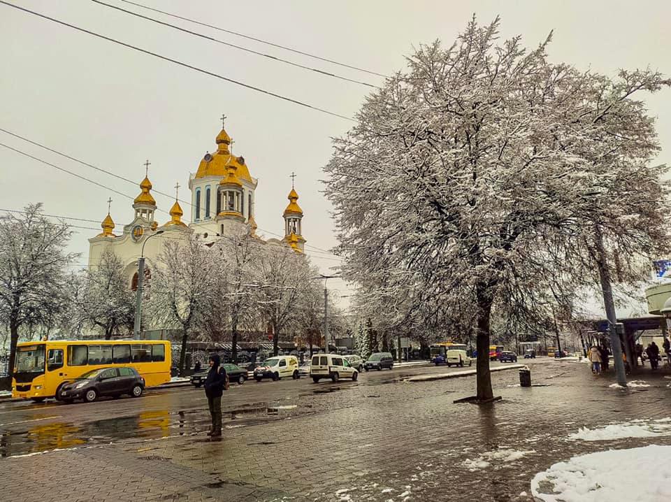 опадів