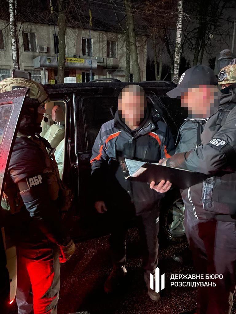 ДБР затримало підприємців, які продавали військовим яйця по 17 гривень
