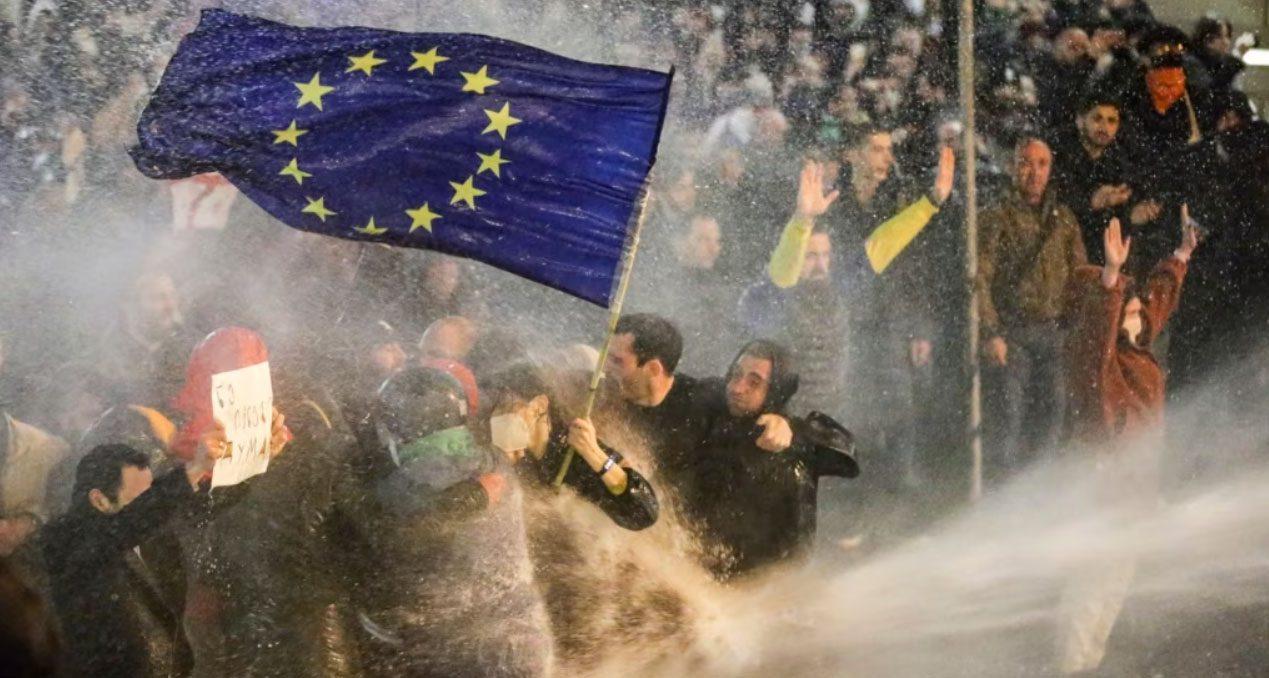 На акції у Тбілісі проти законопроекту про «іноагентів» затримали 66 осіб