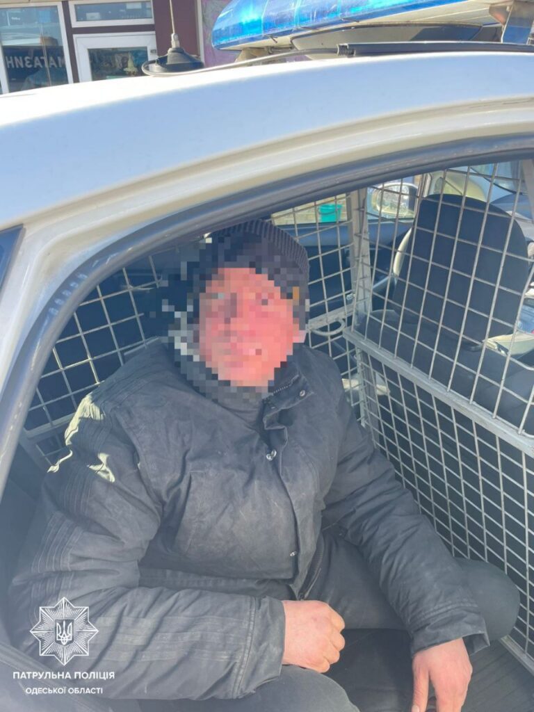 В Одесі жінка сама наздогнала і затримала злодія