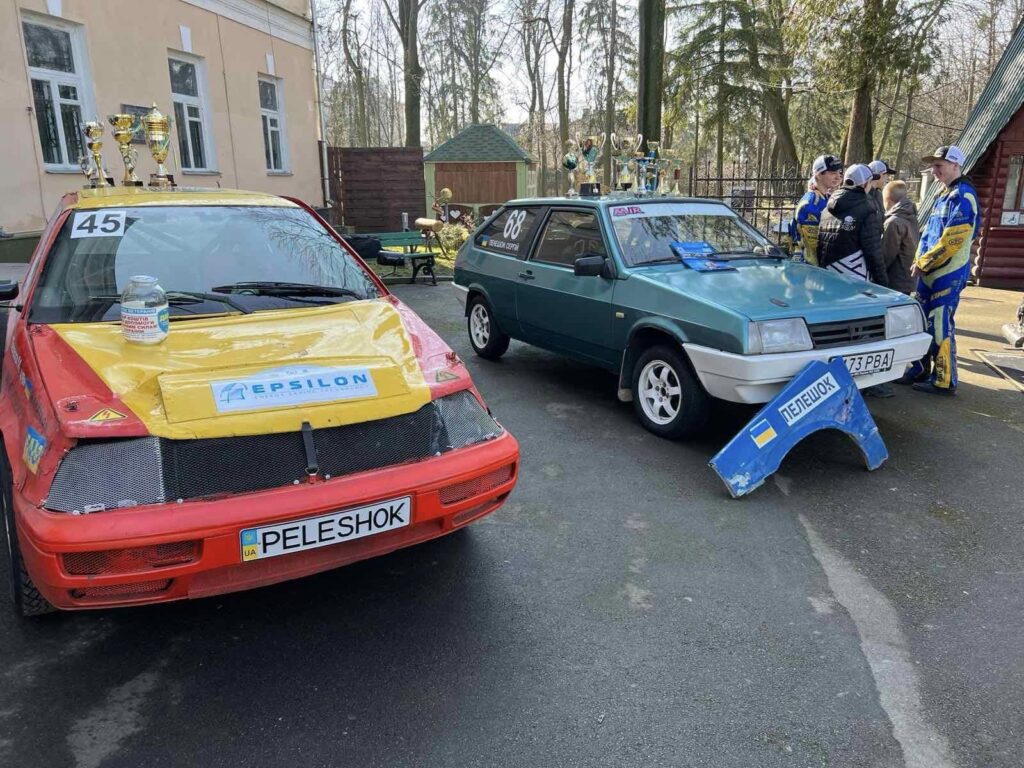 В Рівному відкрили виставку памʼяті легендарного  автогонщика