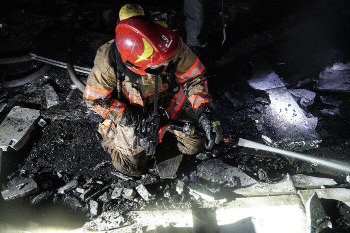 Пожежа в магазині Києва сталась після вибуху