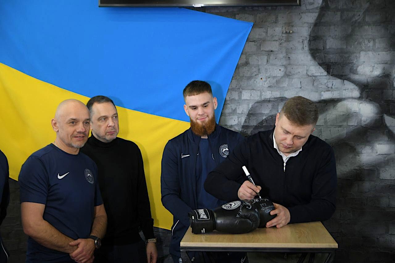 На Рівненщині створено першу школу боксу