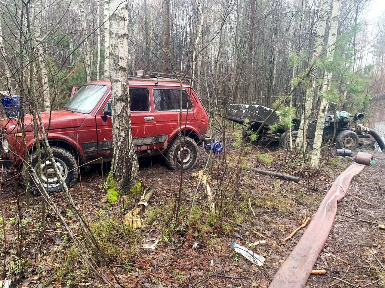 У жителя Сарн поліцейські вилучили 80 кілограмів бурштину, карабін та патрони