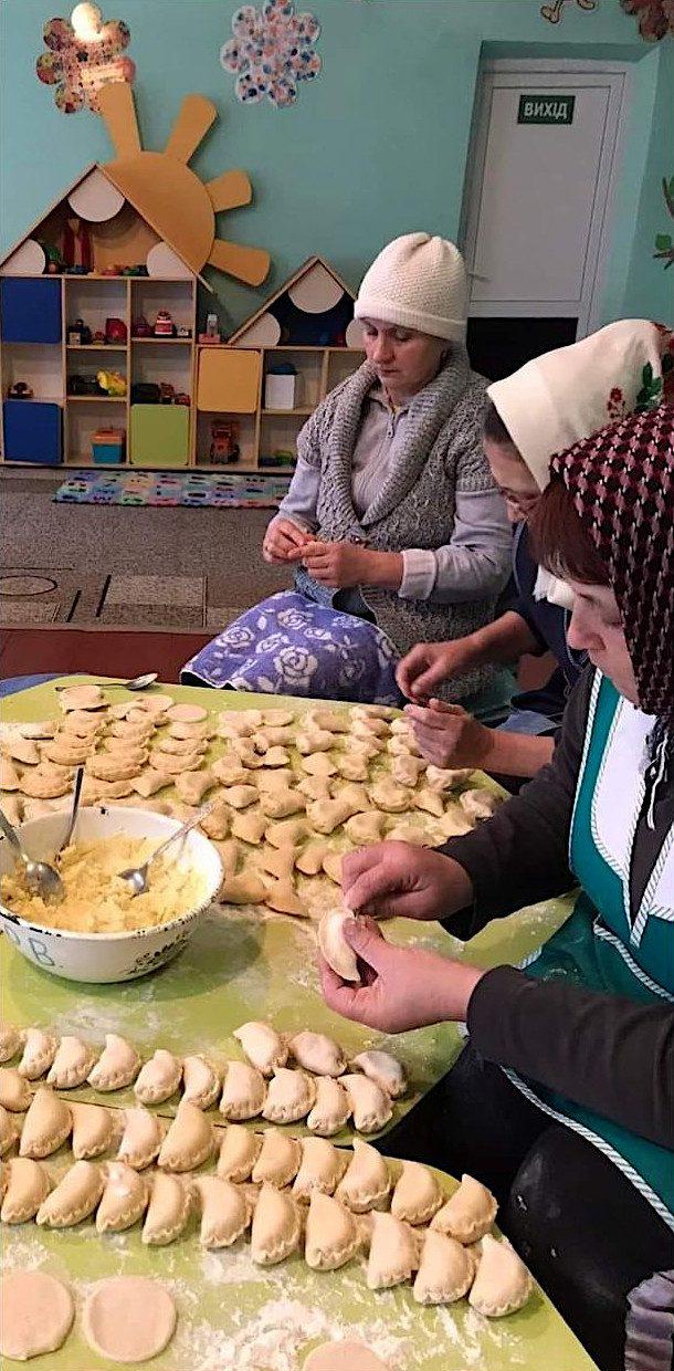 Каноницька громада, що у Вараському районі, згуртувалася в бажанні підтримати ЗСУ