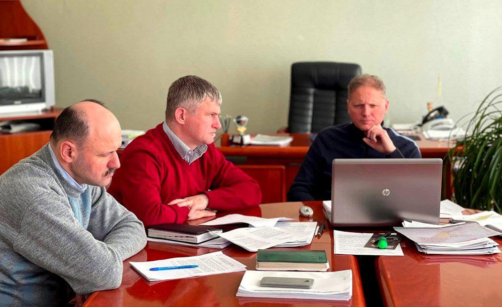 Півмільйона старих ламп розжарювання на енергозберігальні вже обміняли на Рівненщині