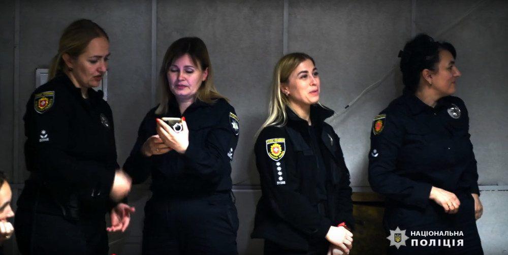 Жінки-поліцейські Рівненщини виборювали першість зі стрільби. Відео