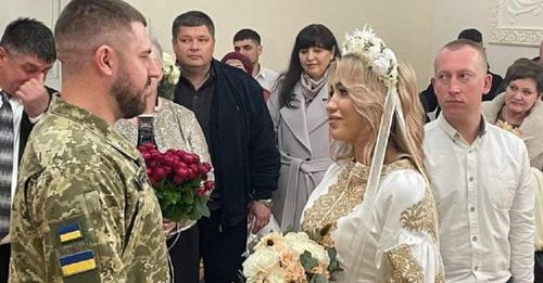 На власне весілля