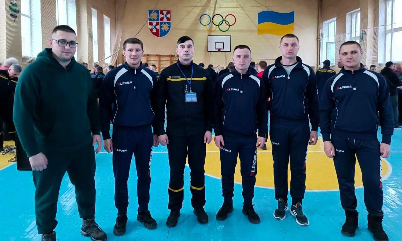 Рівненські рятувальники взяли участь у Чемпіонаті ДСНС України з гирьового спорту за програмою “Спартакіада – 2022”