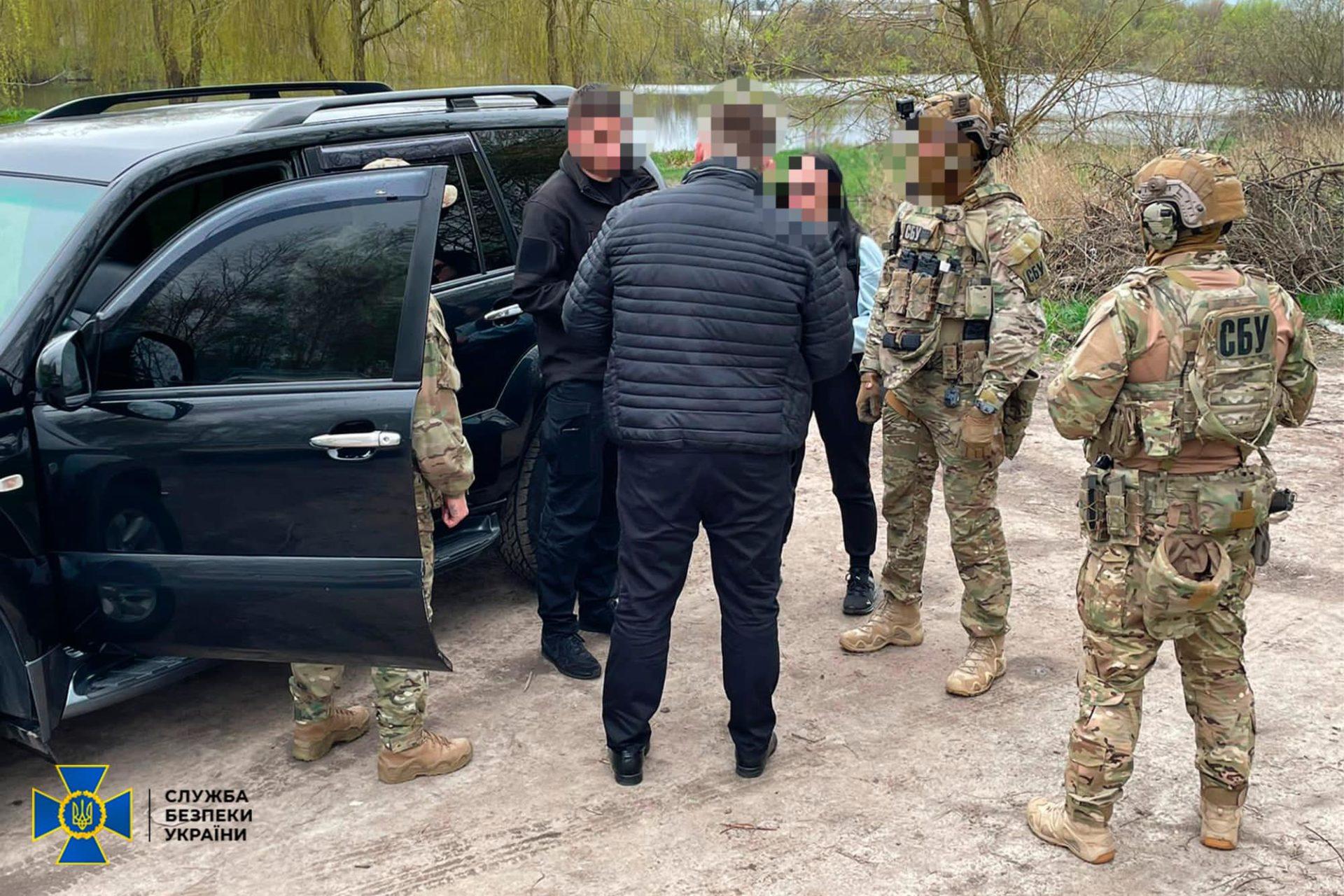 СБУ розслідує корупційні дії.