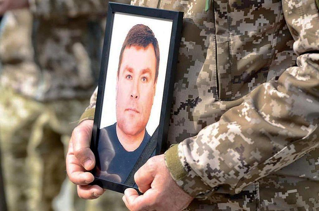 Валерій Дяченко.