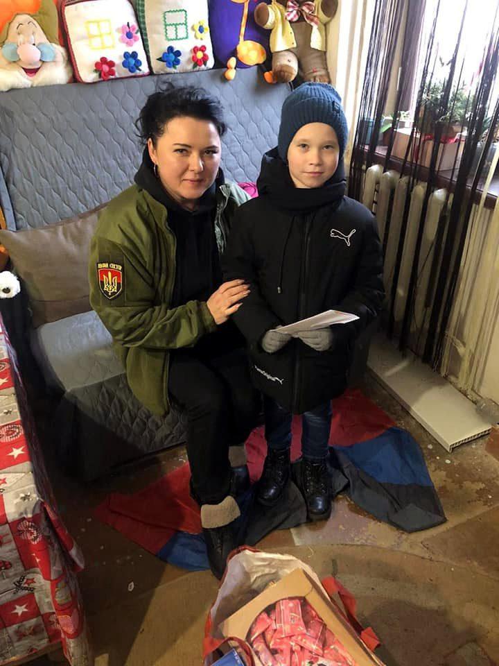 Життєва позиція – волонтер: першокласник з Рівненщини допомагає ЗСУ