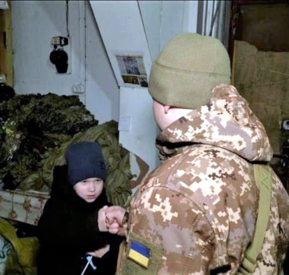 Життєва позиція – волонтер: першокласник з Рівненщини допомагає ЗСУ