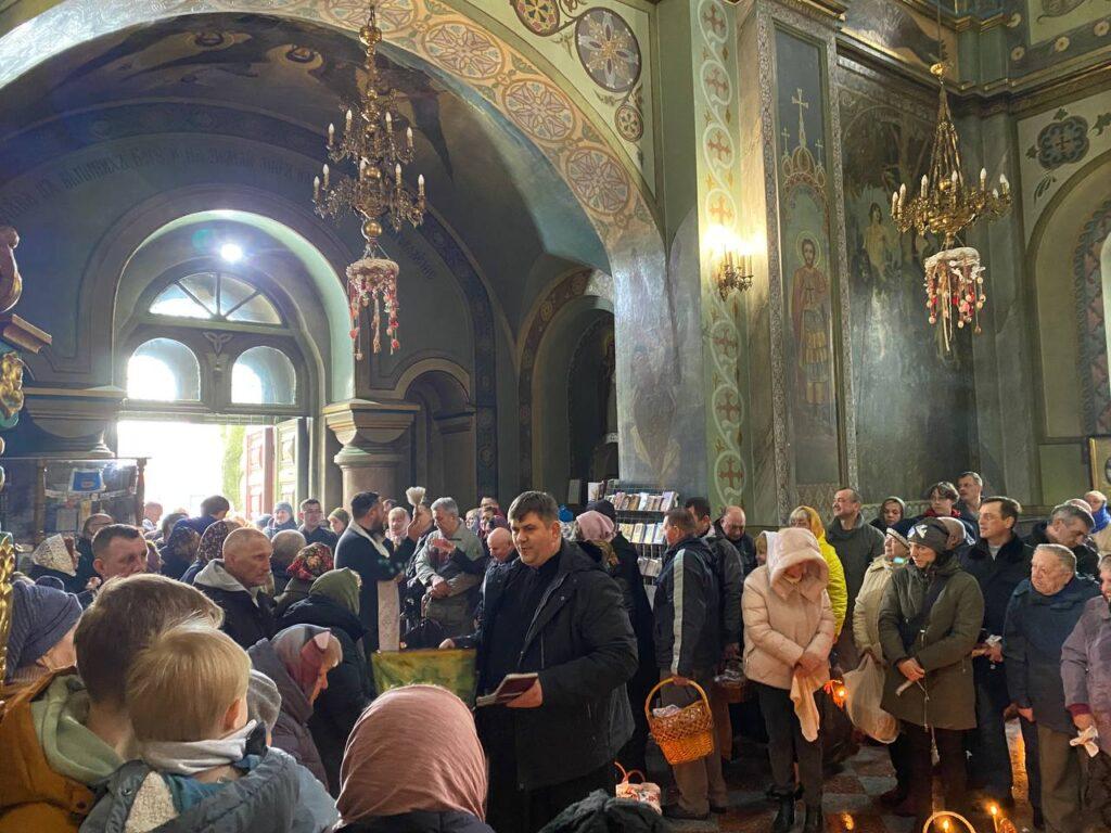 Перегукуються Великодні дзвони
