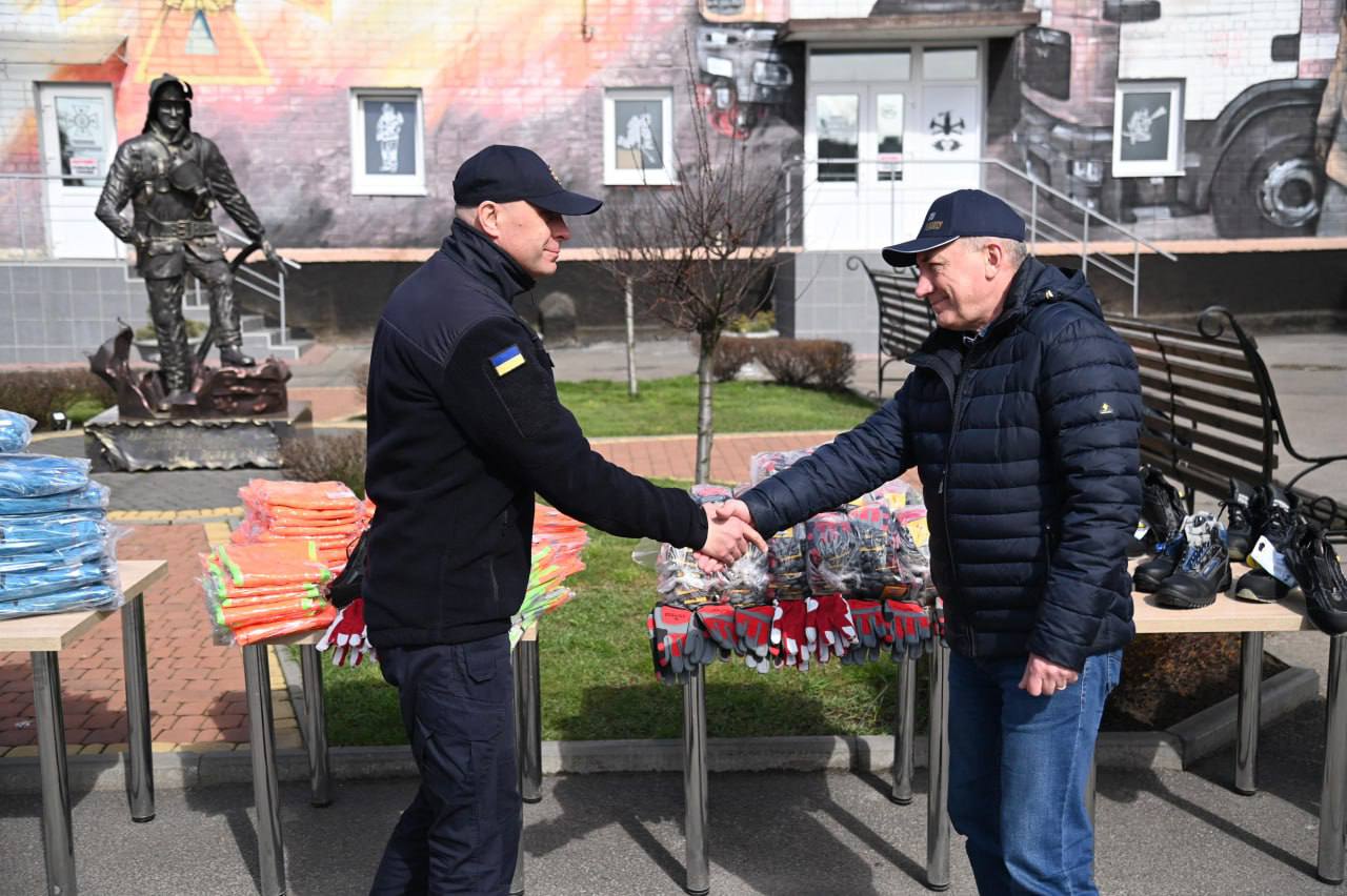 Рятувальники Рівненщини отримали допомогу