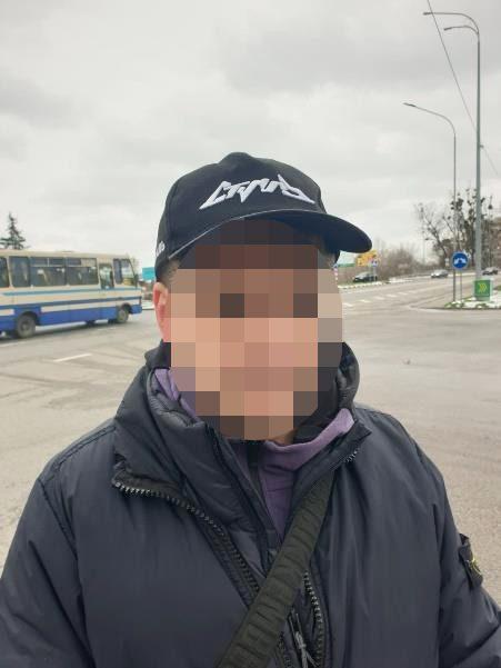 На Рівненщині поліцейські затримали наркоторговця, який збував психотропи на території України