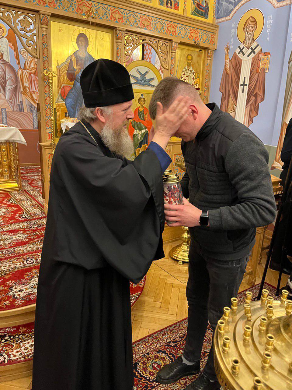 До Луцька вирушив Благодатний вогонь з Варшави