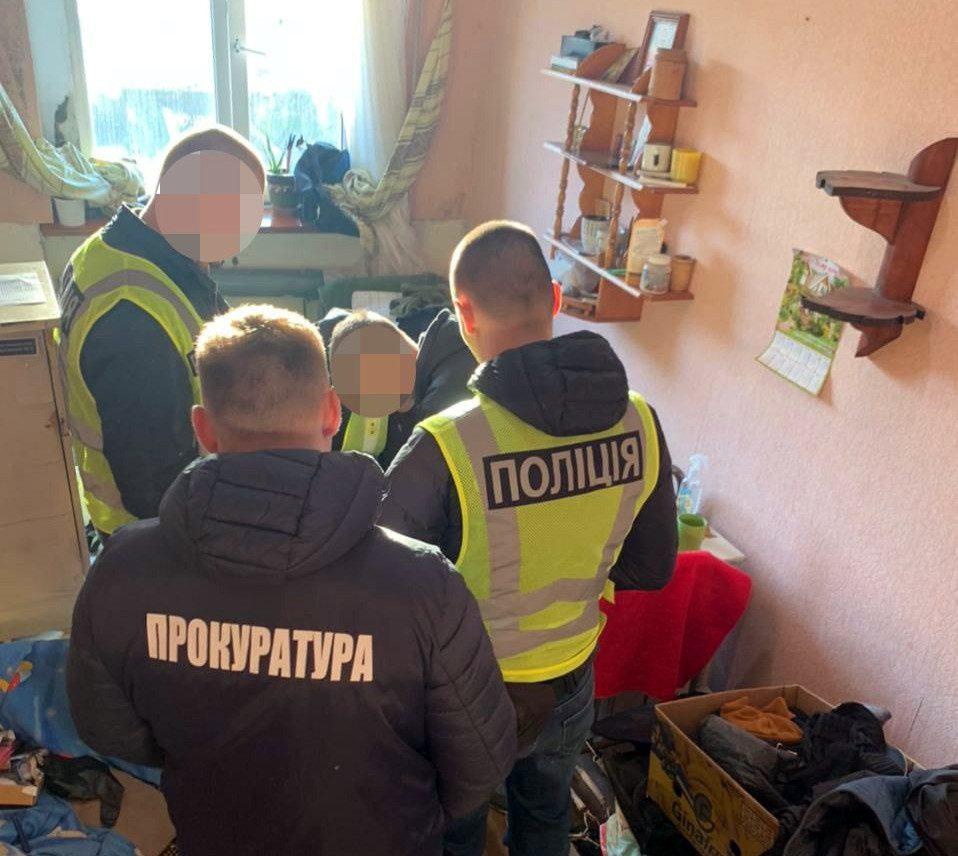 Поліцейські припинили канал постачання наркотиків до місць позбавлення волі