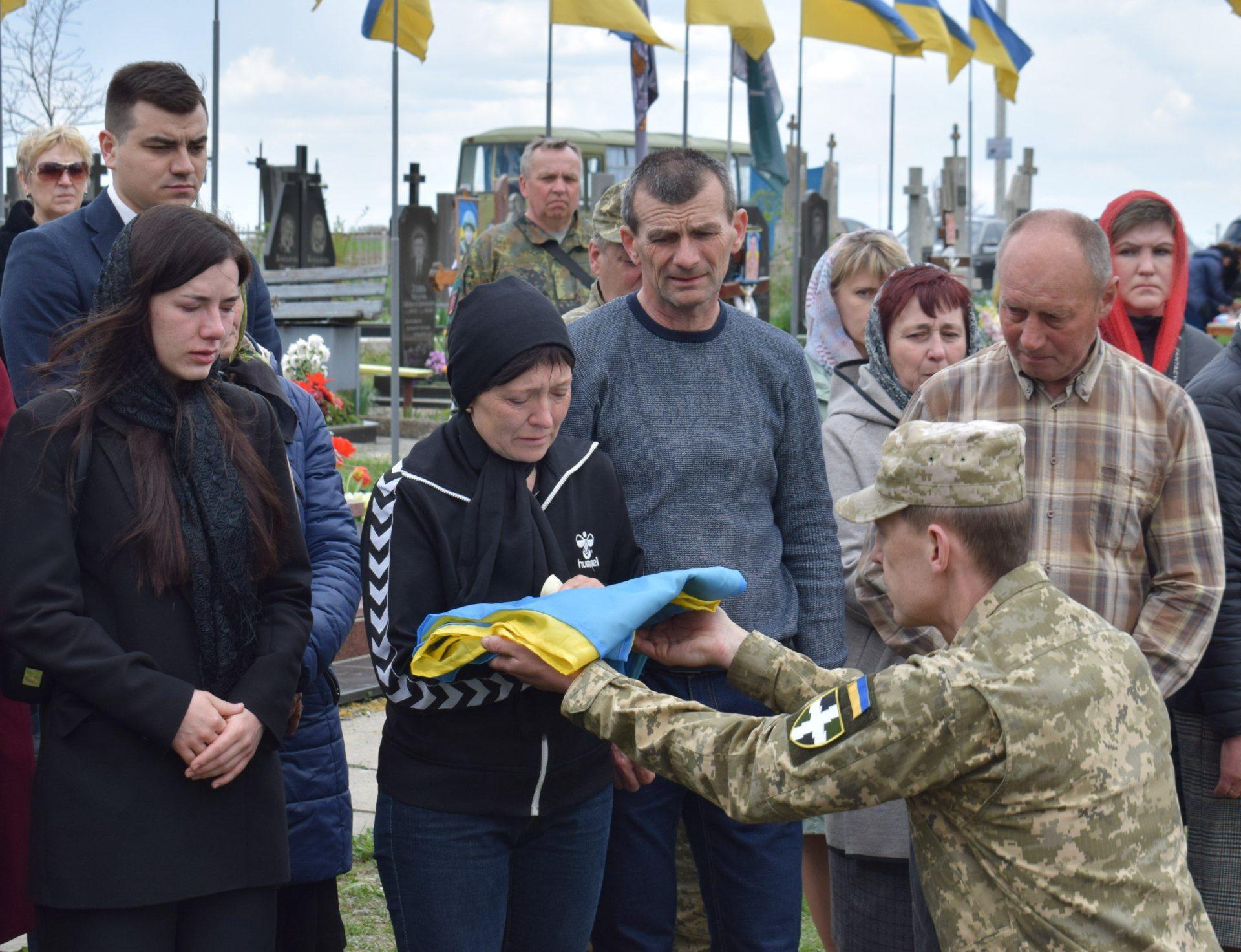 Здолбунівська громада попрощалася із Героєм