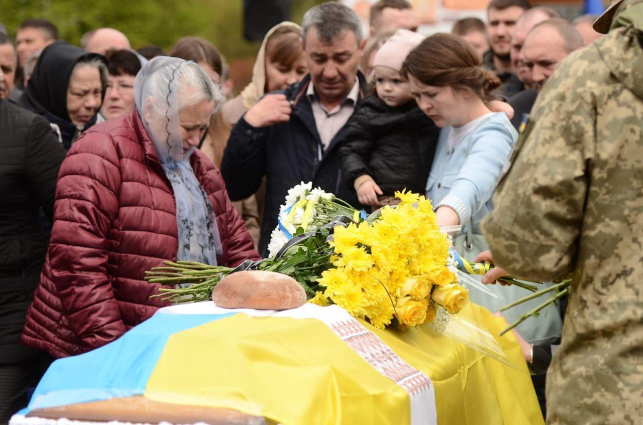 У Рівному провели в останню путь нашого Героя, відданого захисника України Ігоря Люшина