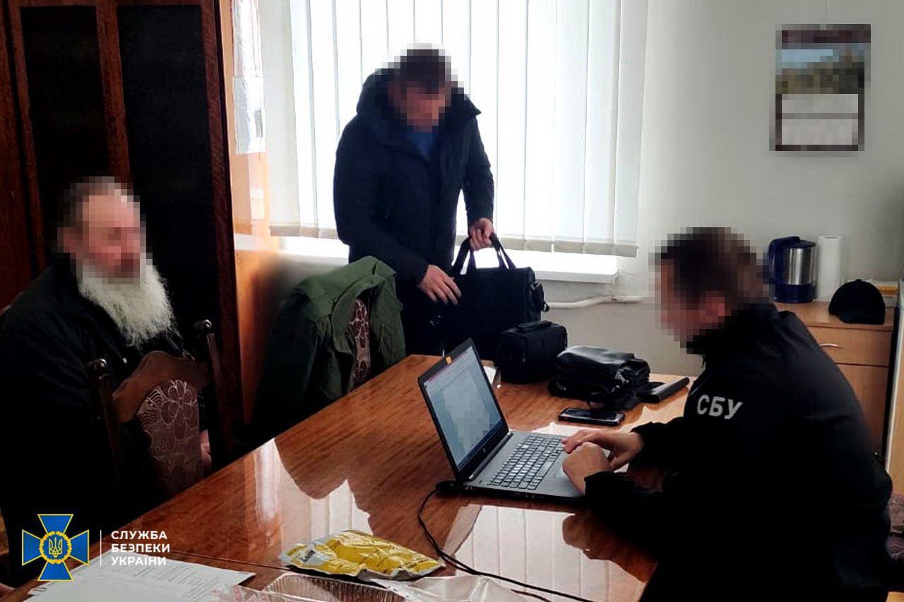 СБУ повідомила про підозру послушнику УПЦ (мп), який виправдовував російську агресію