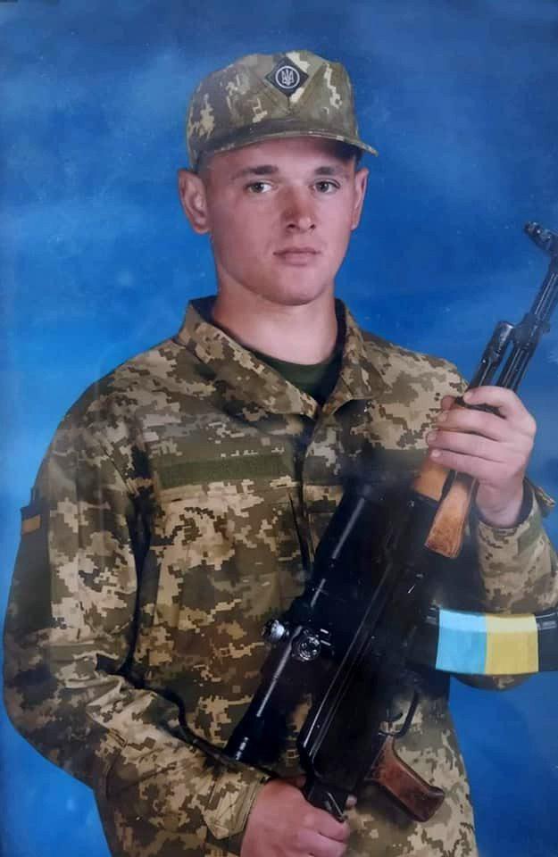 На Рівненщині в останню дорогу провели двох Героїв