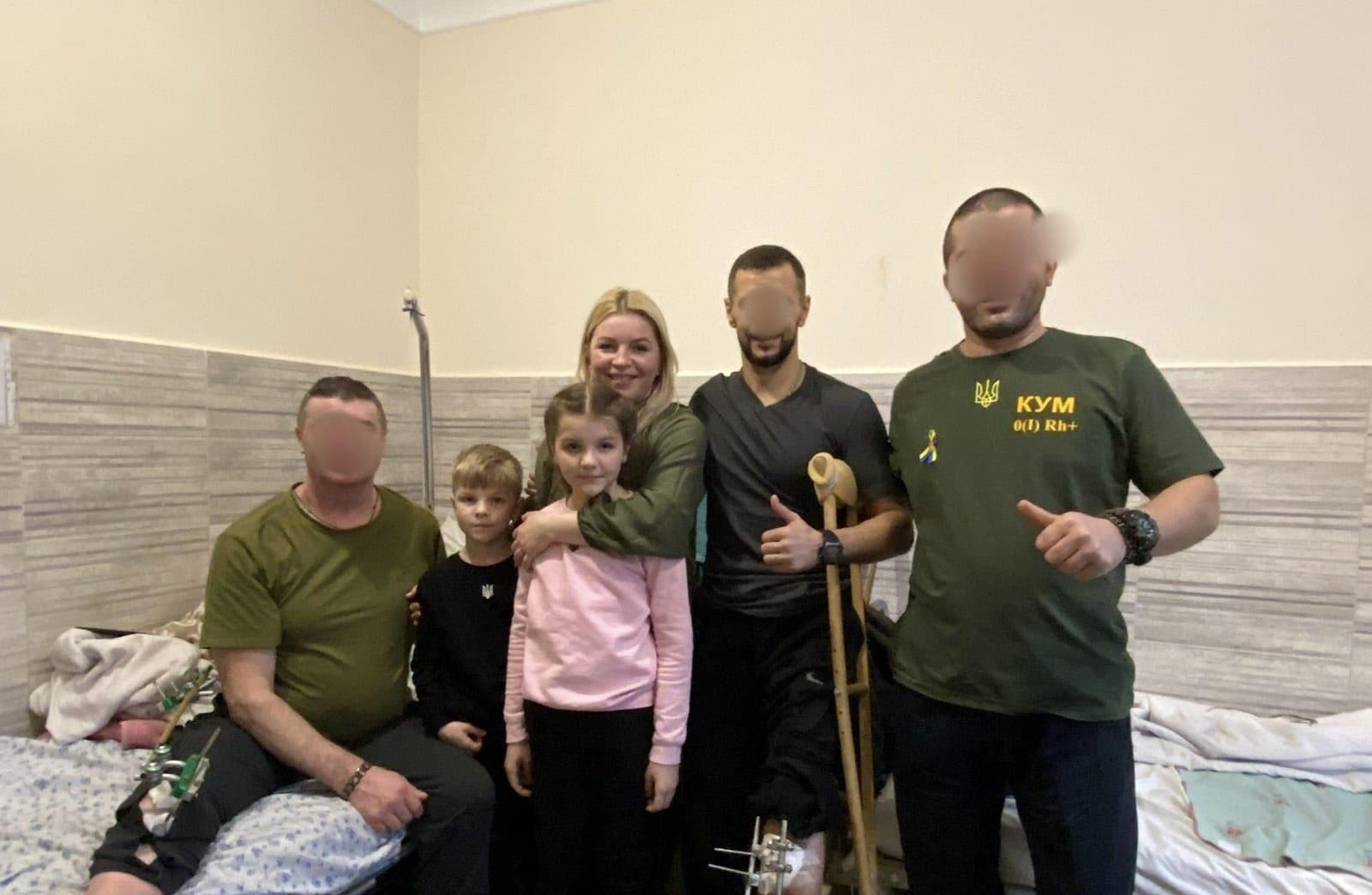 Маленькі волонтери з Вересневого допомагають пораненим бійцям на Рівненщині