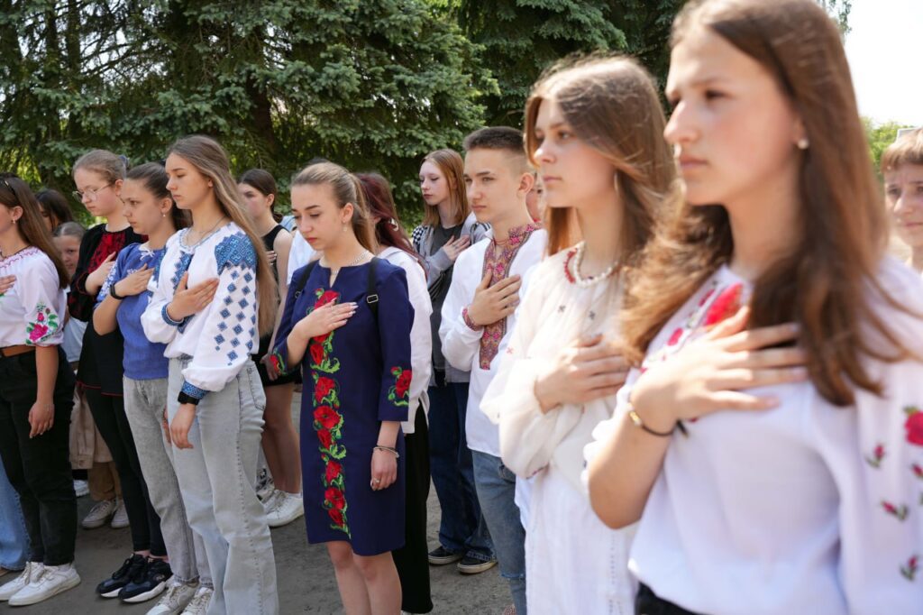 Memorialna_doshka_Oleksandr_Koziura_04